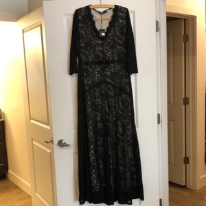 ✨Brand new with tags✨ Special occasion 3/4 sleeve long black lace pattern dress